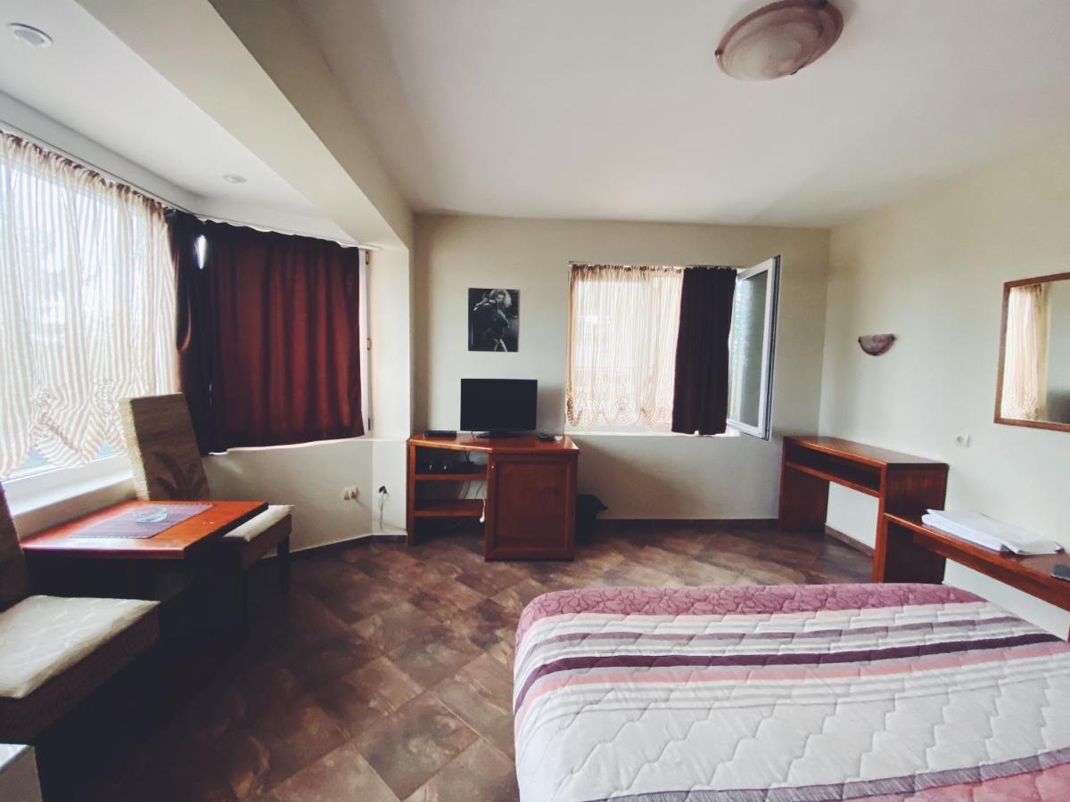 Hotel Fancy София Экстерьер фото