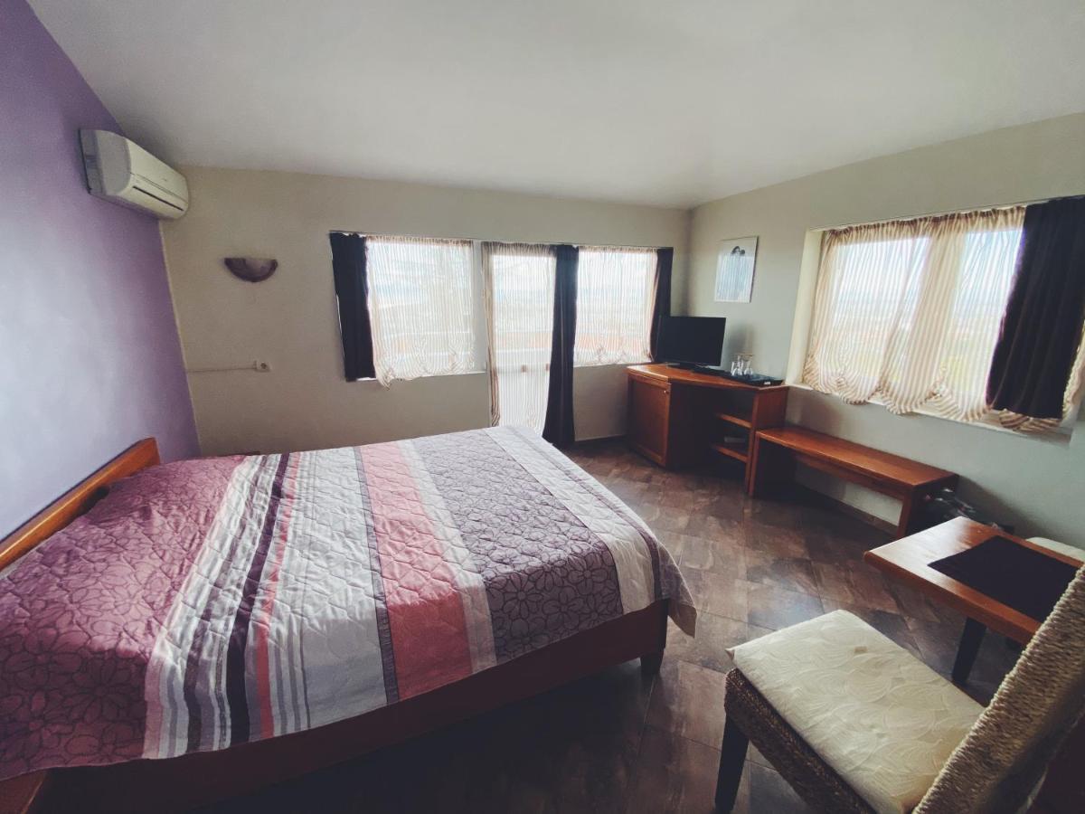 Hotel Fancy София Экстерьер фото